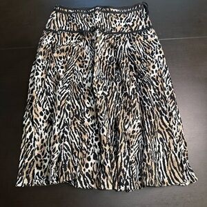 Jones Wear Animal Print A-Line Skirt